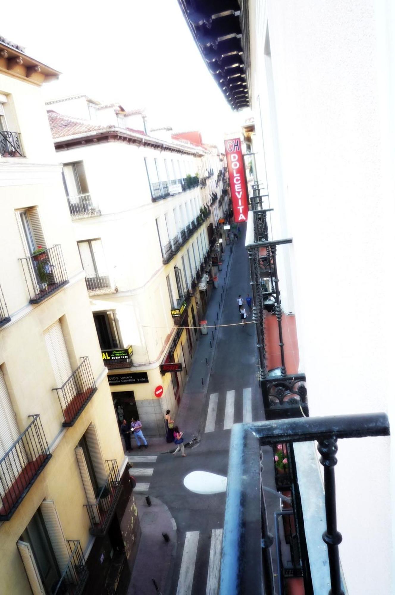 Casa De Huespedes Dolce Vita Madrid Exterior foto